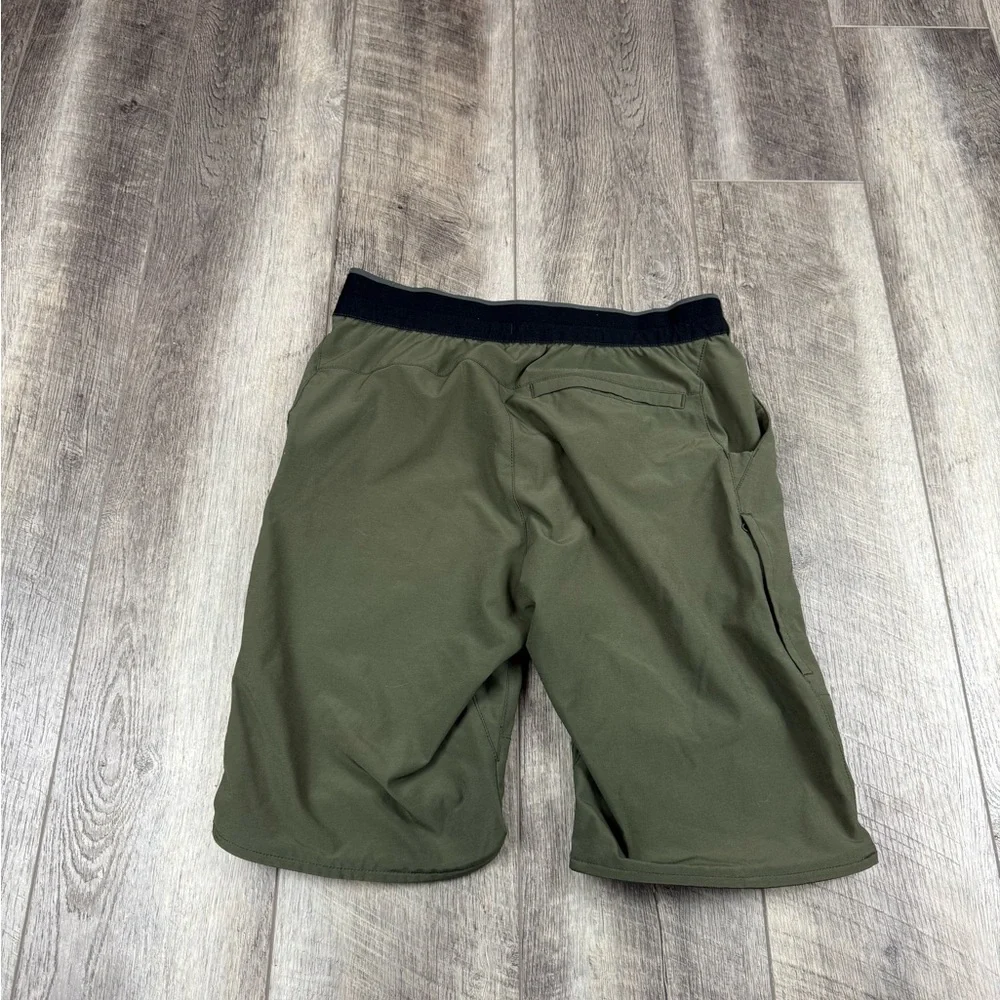 North Face Mens Olive Hiking Shorts‎